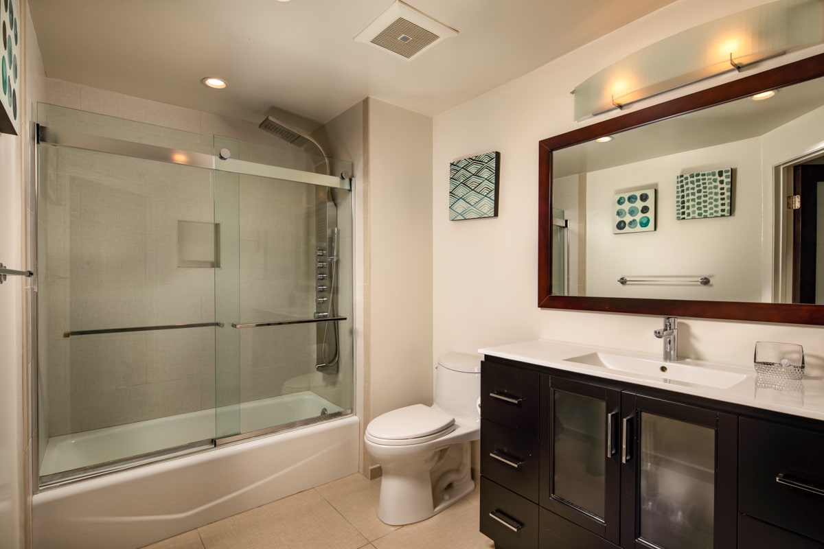 The Residences | Santa Monica Apartments Guest Bath